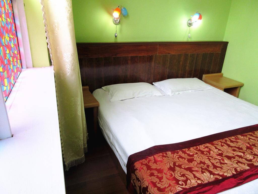 25°C Four Season Youth Hostel Qingdao Exterior foto