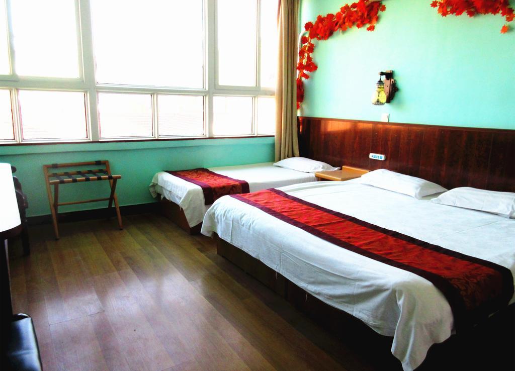 25°C Four Season Youth Hostel Qingdao Exterior foto