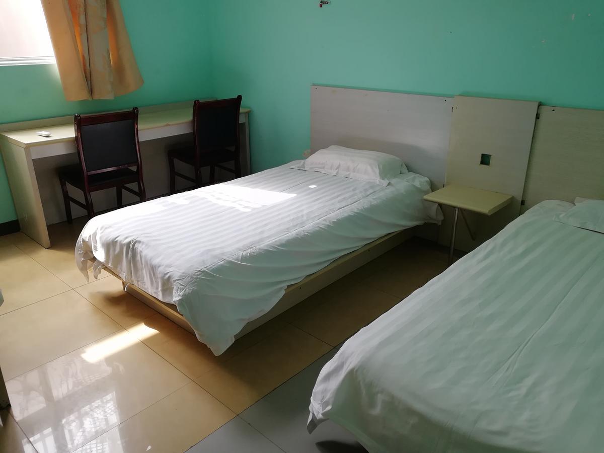 25°C Four Season Youth Hostel Qingdao Exterior foto