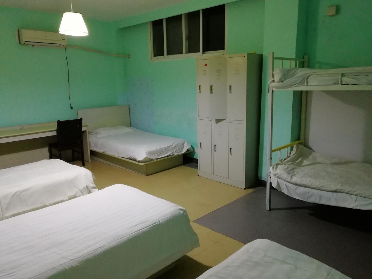 25°C Four Season Youth Hostel Qingdao Exterior foto